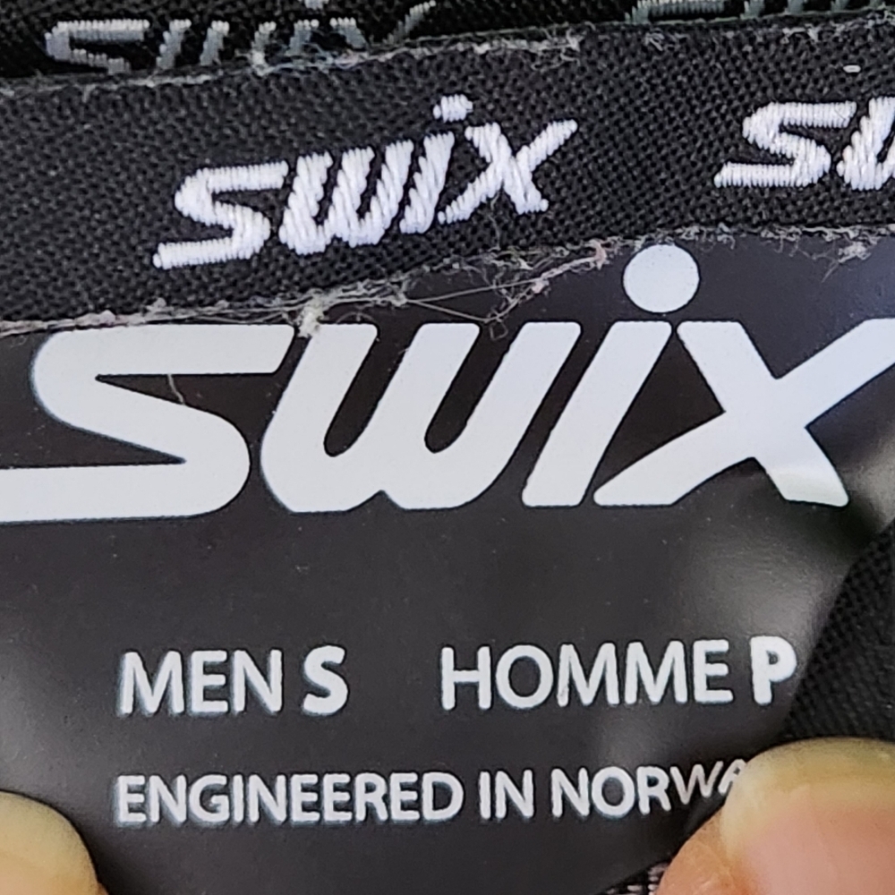 SWIX Black Half-Zip  mid layer men’s size s - Picture 8 of 12